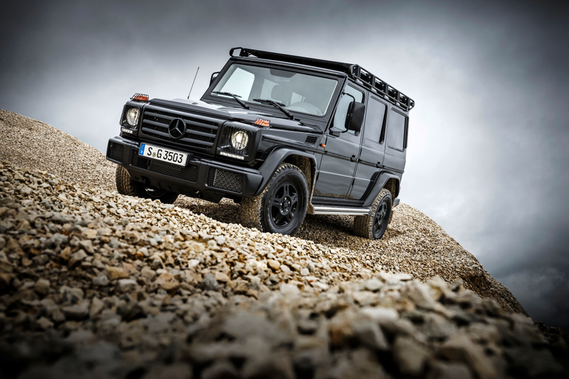 Illustration for article titled The Mercedes G-Wagen Is Back To Crank Windows And Cloth Seats But Still Costs $90,000